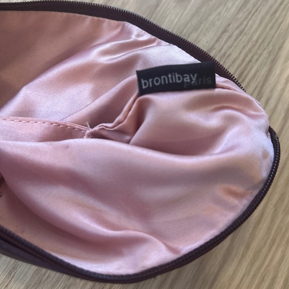 Brontibay Paris - Deep Purple Satin Bow Clutch Purse with Zip - Picture 7 of 10